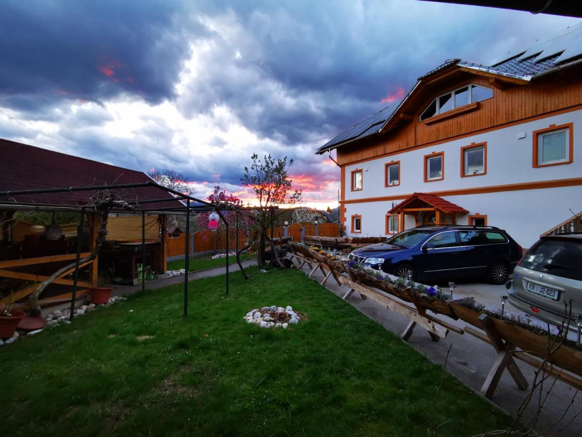 Stara Soncna Hisa Apartment Radovljica Exterior photo
