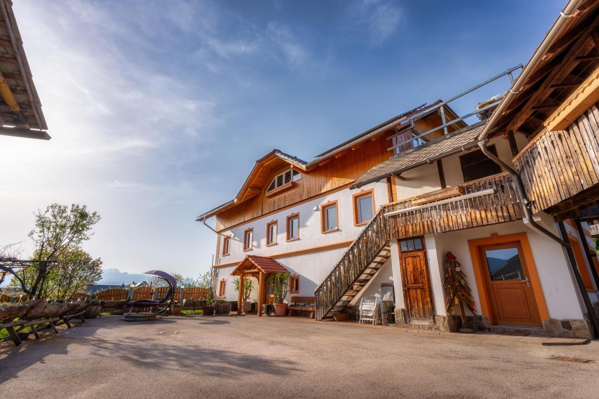 Stara Soncna Hisa Apartment Radovljica Exterior photo